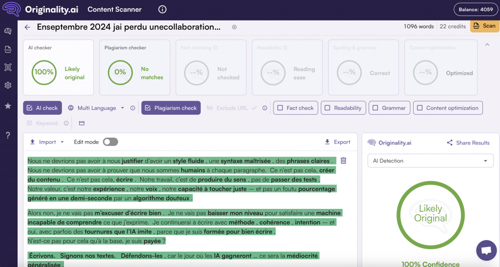 Capture d’écran du scanner Originality.ai montrant un texte analysé comme « 100 % Likely Original ». L’outil affiche également 0 % de plagiat. La partie analysée est surlignée en vert avec plusieurs phrases soulignant des points sur l’écriture humaine (style fluide, intention, méthode). À droite, un badge circulaire confirme la confiance maximale dans l’originalité du contenu.